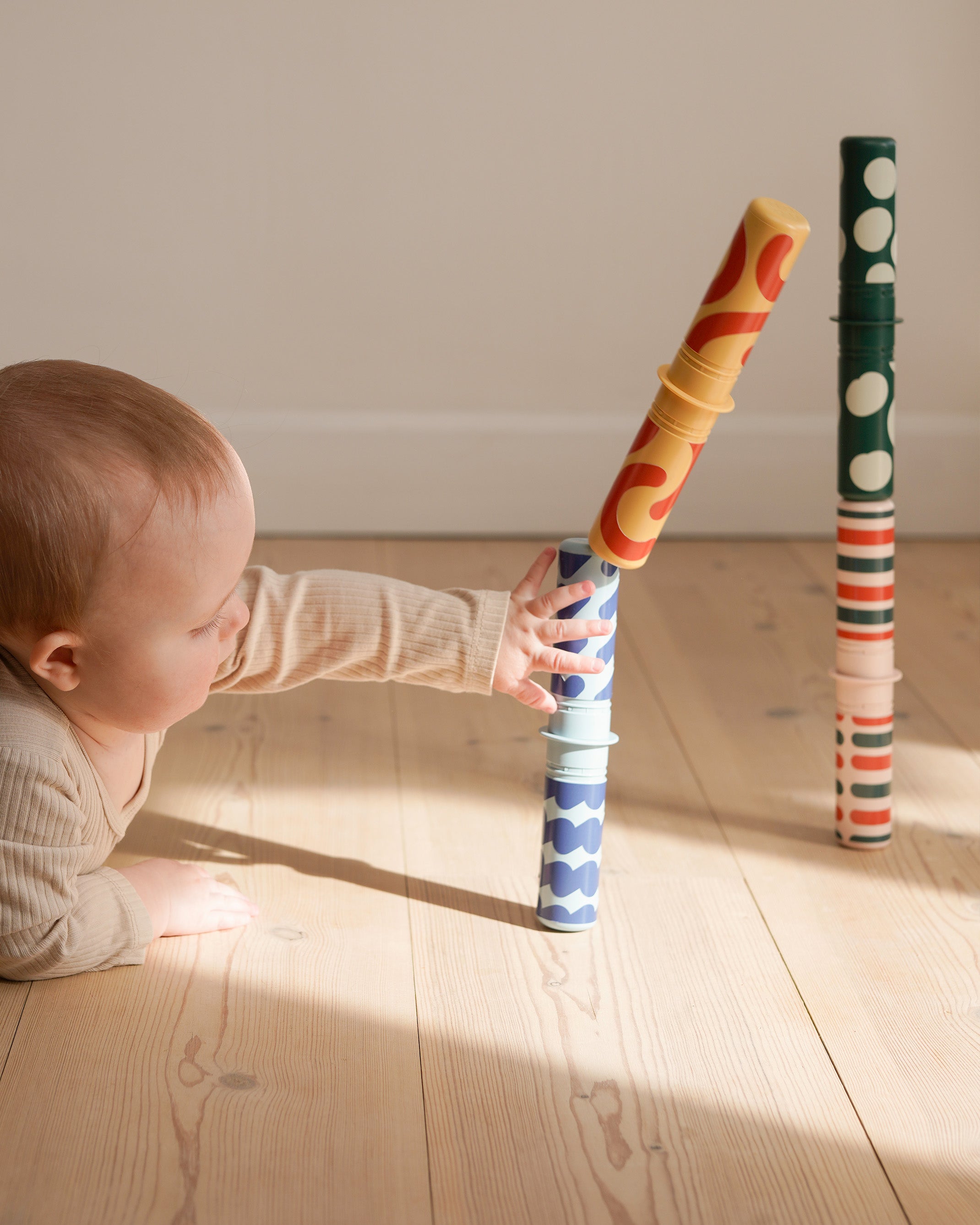 MODU Rattle Pegs Mixed – Set di 5 bastoncini a sonagli